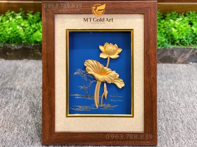 Tranh hoa sen dát vàng 24k